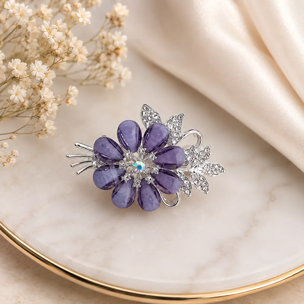 Brooches & Pins